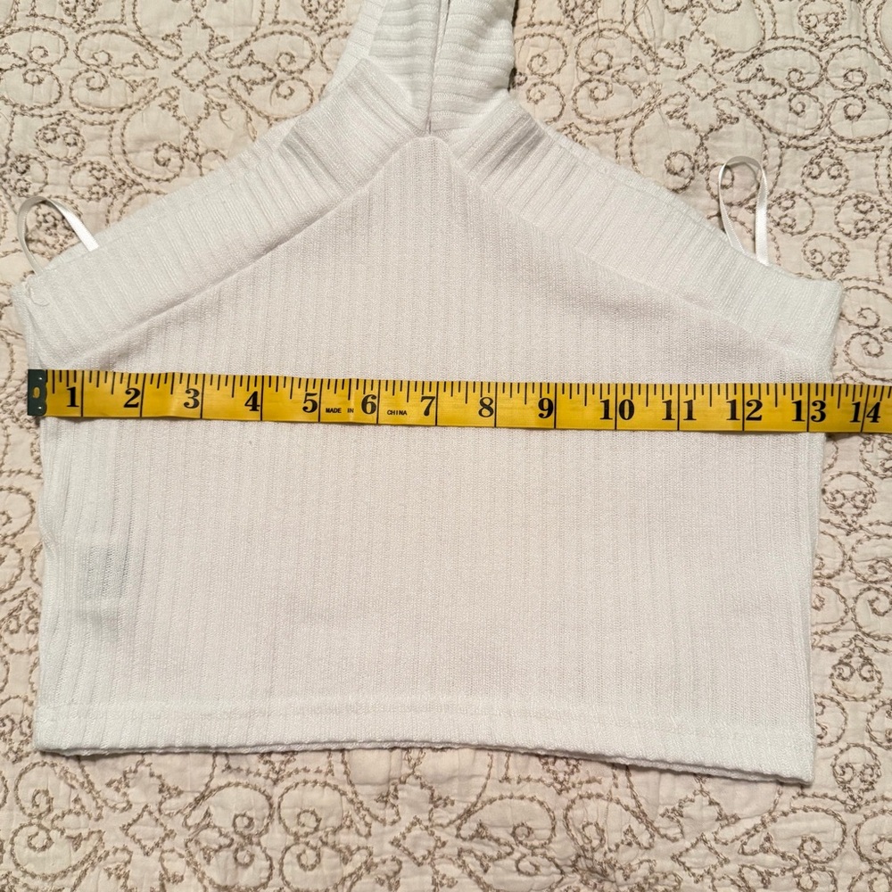 Women's SHEIN White Ribbed Criss Cross Halter Crop Top Size Small Y2K Minimalist - Picture 6 of 7